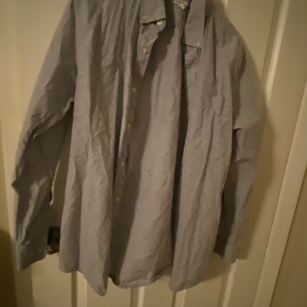 Sonoma shirt small
